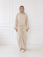 Abaya robe boucle ceinturée en Jazz beige, Légèreté et style