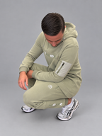 Ensemble Jogging sarouel ZAYDÎN Orignal Vert accroupi