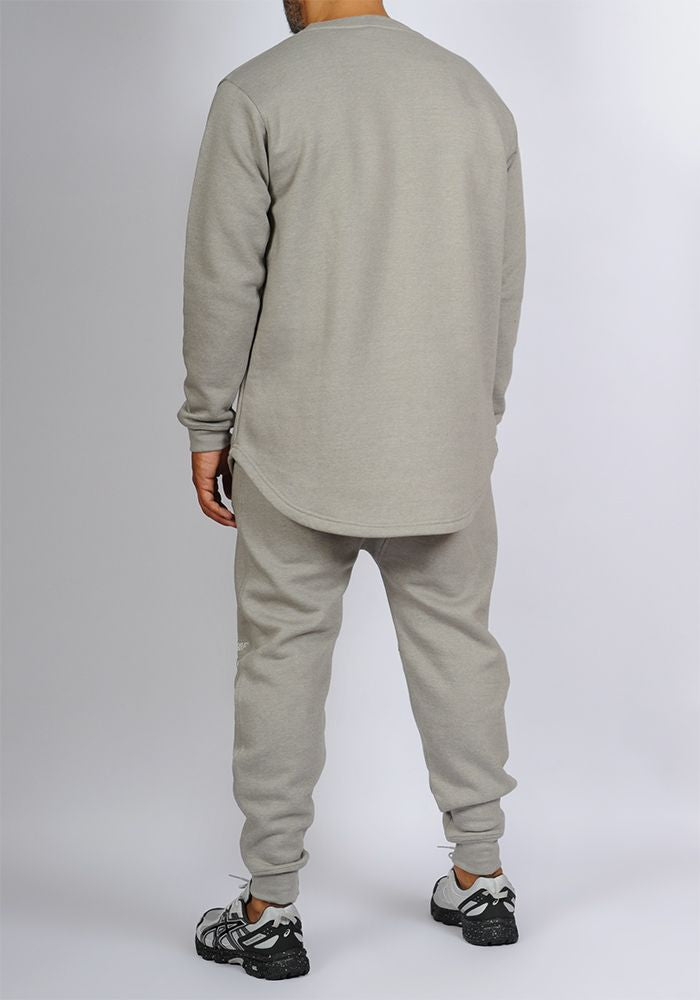 Ensemble jogging SAYF pilier - vue de dos - Disponible en boutique ZAYDÎN à Istres 