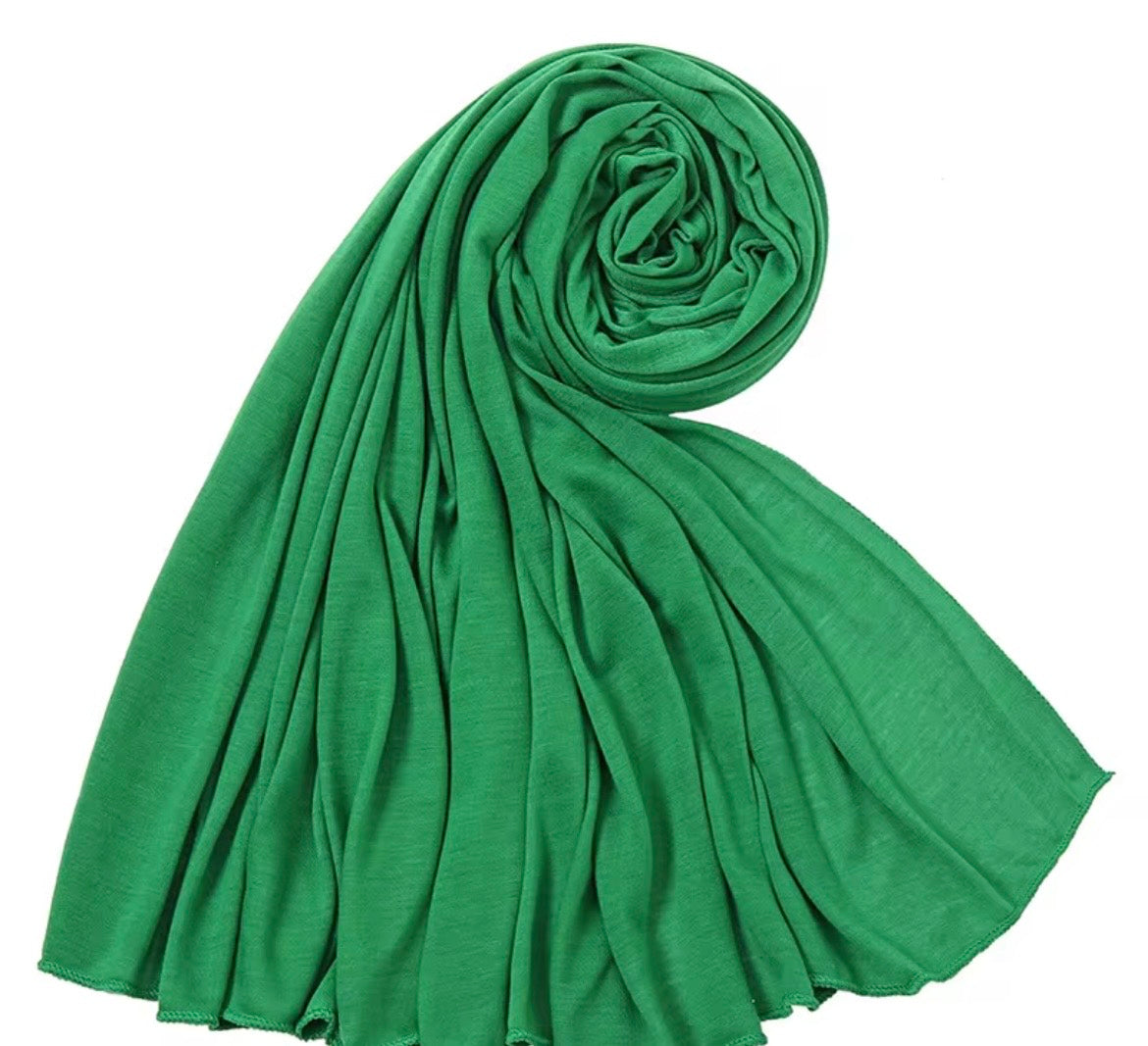 Foulard hijab vert en jersey 100% polyester léger et agréable à porter