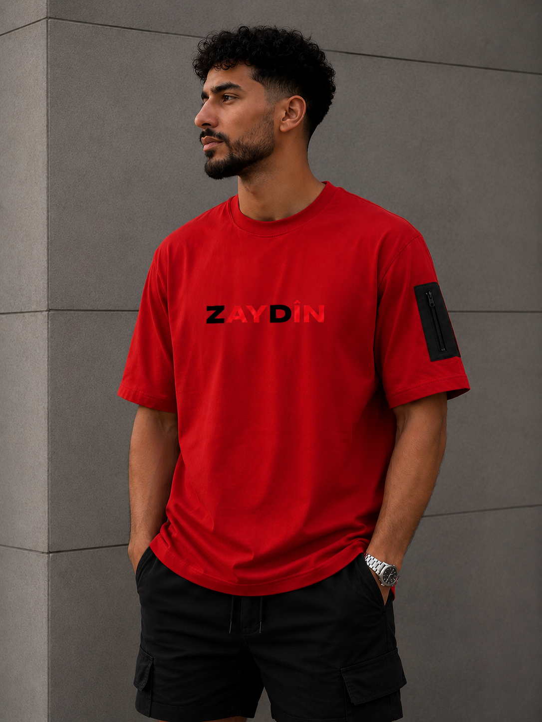 Mannequin avec le t-shirt ZAYDIN rouge et noir Red Shadow rouge et noir