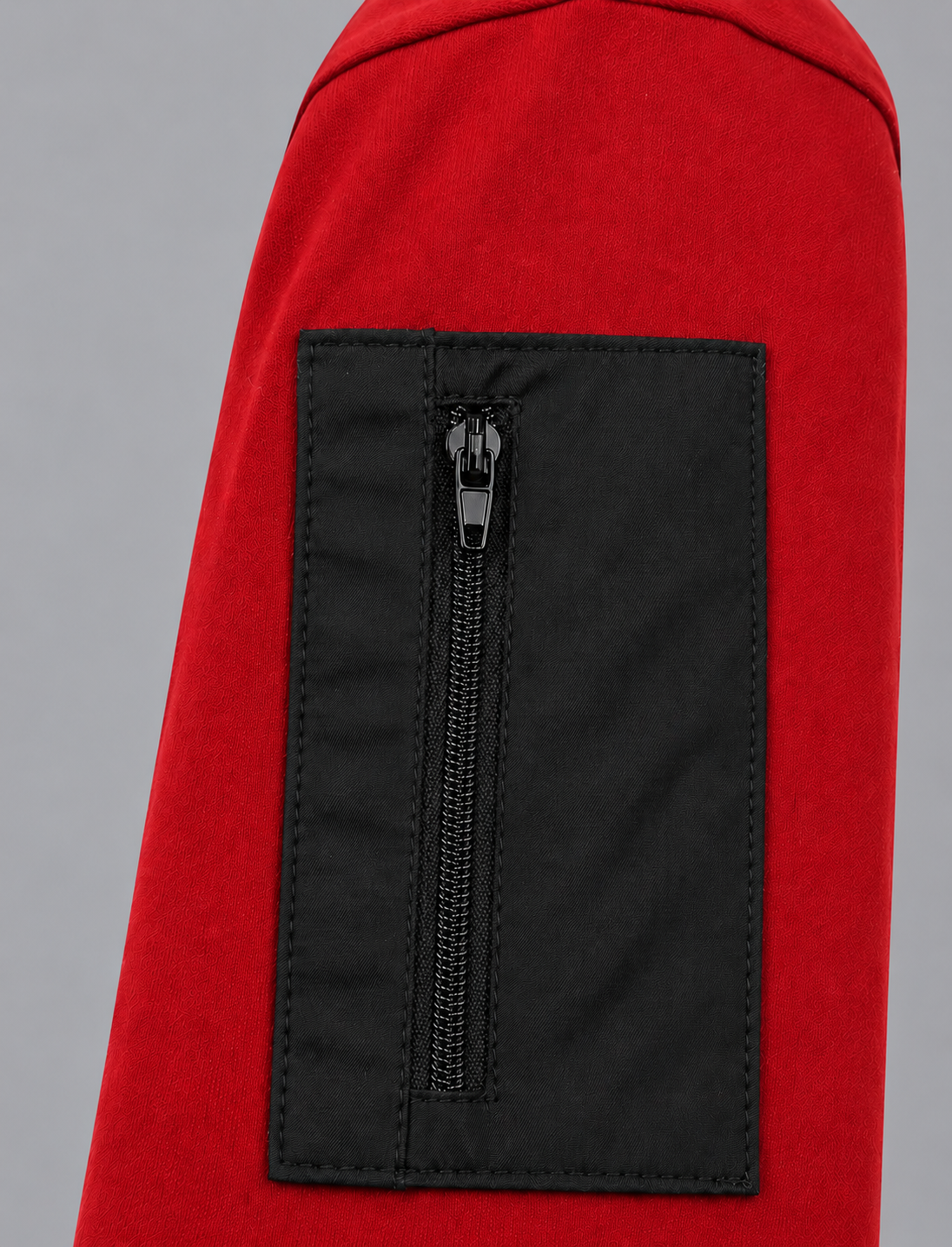 T-shirt ZAYDÎN Original rouge zoom sur la poche