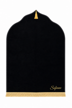 Tapis noir Dini ultra confortable personnalisé en doré