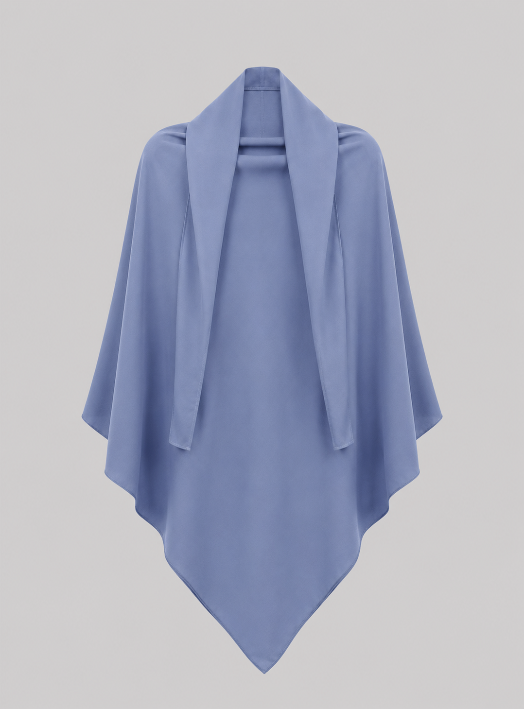 Zoom sur le khimar bleu en soie de medine